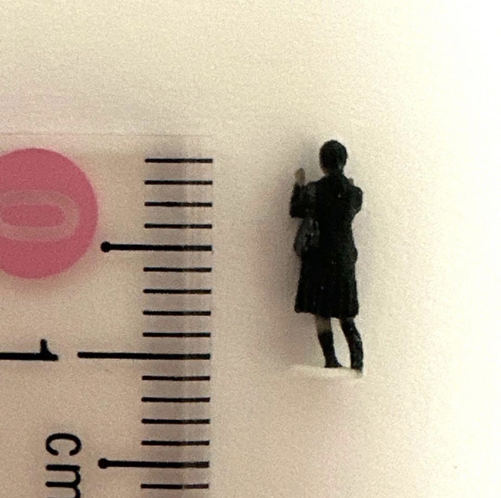 完成品 Nゲージ 1/150 JKNJ 女子高生 フィギュア リアルフィギュア ミニチュア 3D ミニカーに ドールハウスに ミニチュアイメージ