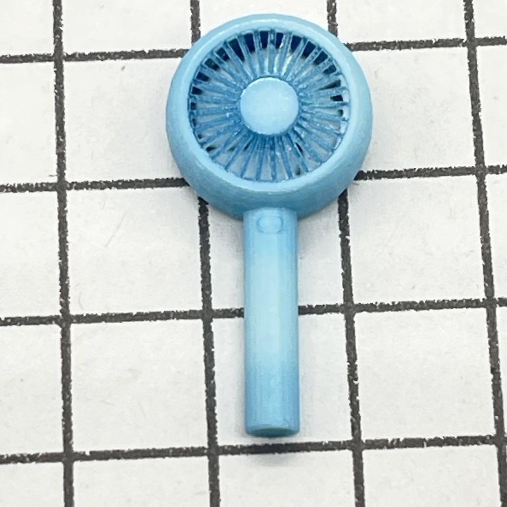 3㎝ ミニチュア ハンディファン 水色 リカちゃんに ブライスに ドールに 人形に ミニチュアイメージ 3Dプリンター