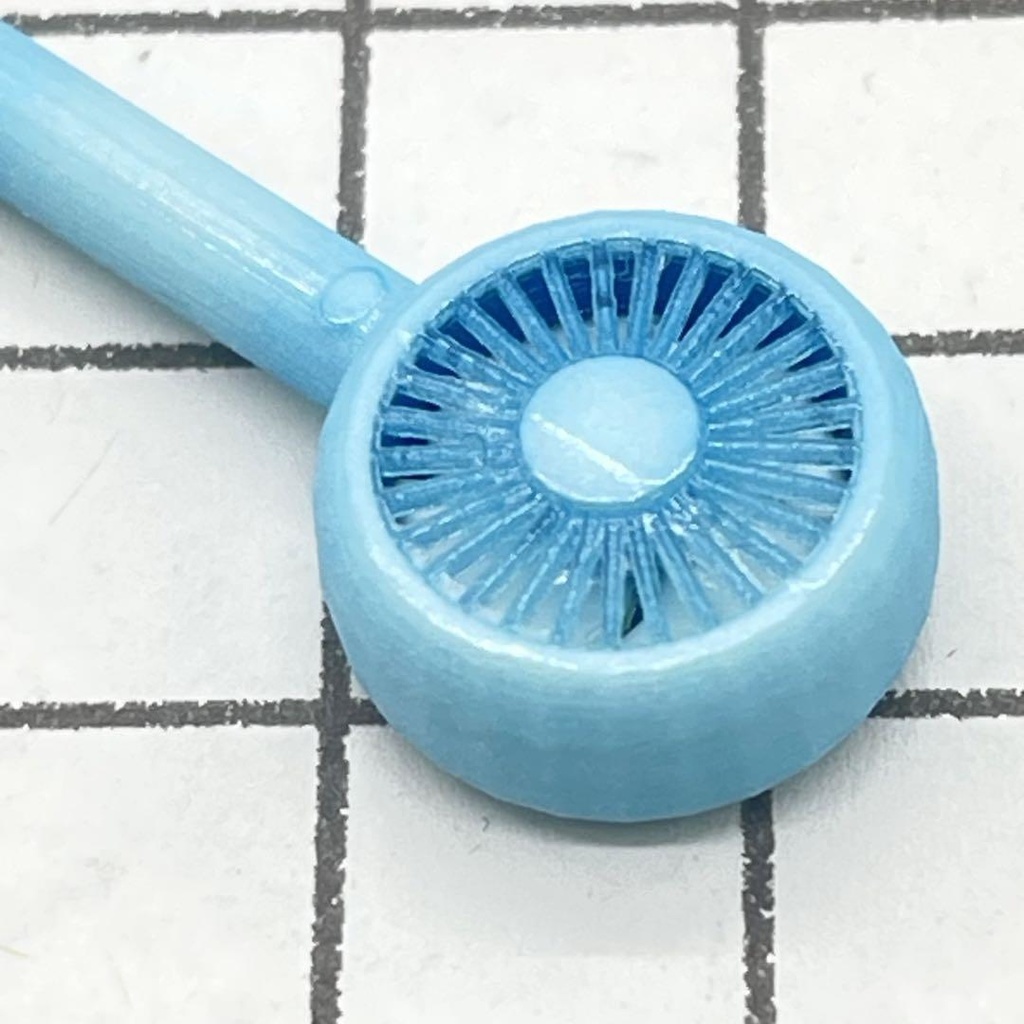 3㎝ ミニチュア ハンディファン 水色 リカちゃんに ブライスに ドールに 人形に ミニチュアイメージ 3Dプリンター