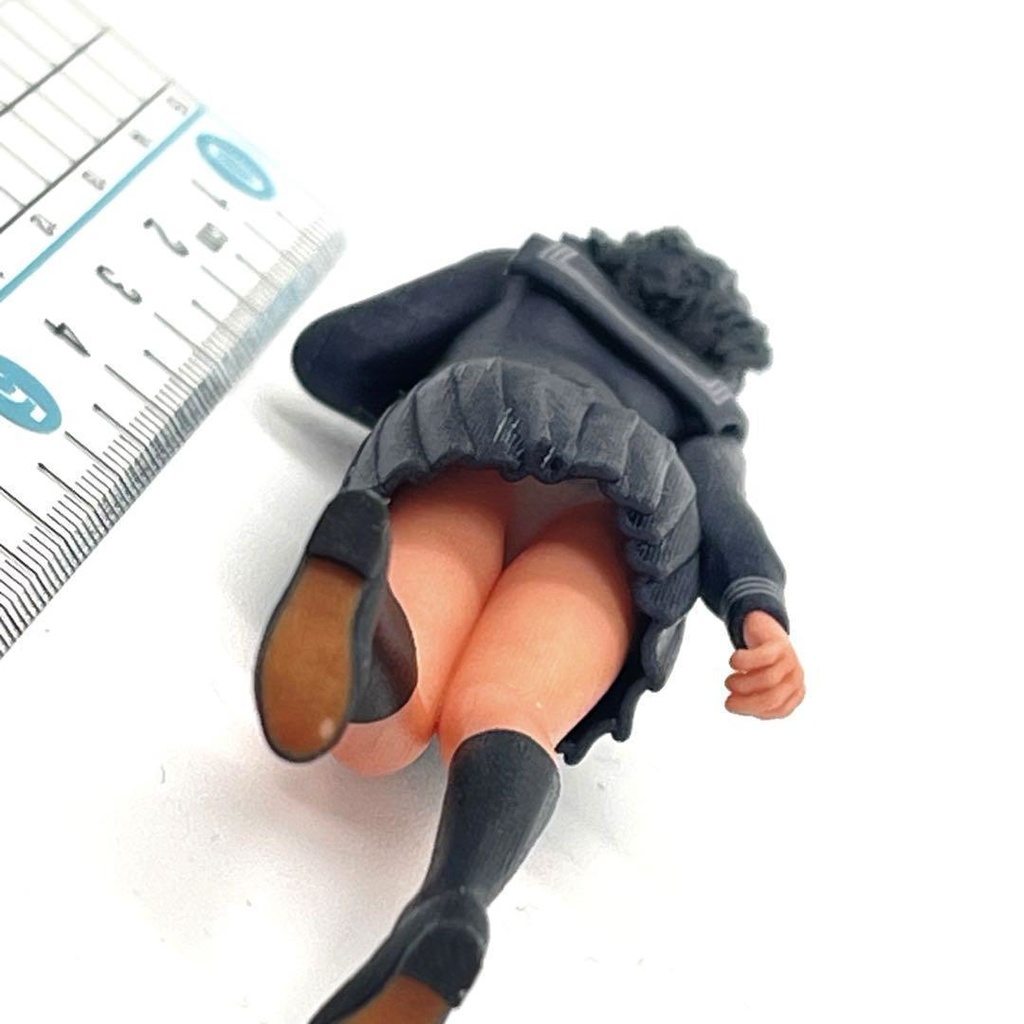 1/18 JK1 フィギュア リアルフィギュア ミニチュアイメージ 完成品 ミニカーに 女子高生 ドールハウスに 3Dフィギュア