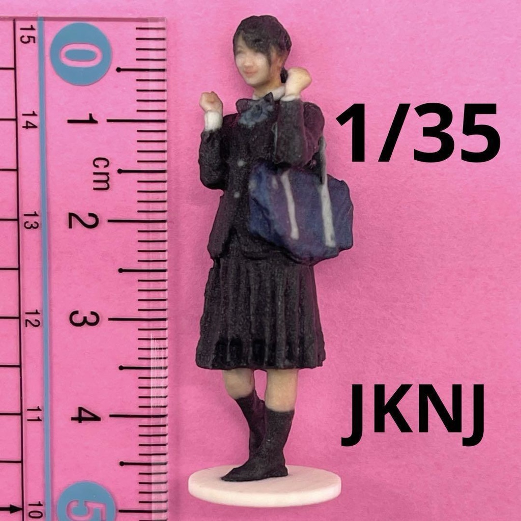 1/35 JKNJ フィギュア　リアルフィギュア　女子高生　完成品　ミニカーに　ジオラマに　ミニチュア　３Dフィギュア