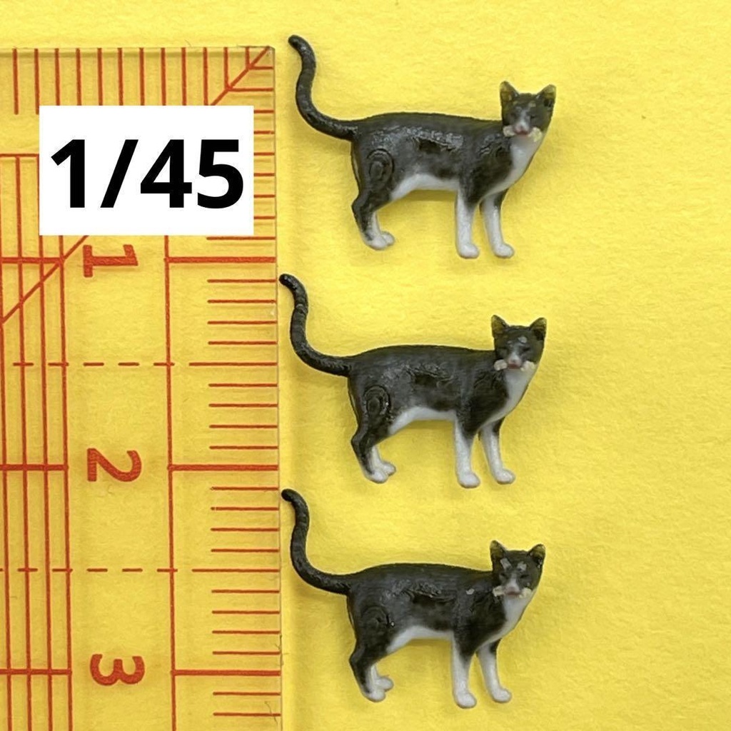 1/45 ミニチュア　猫　フィギュア３体　ネコ　３D　完成品　ミニチュアイメージ　ジオラマに　ミニカーに