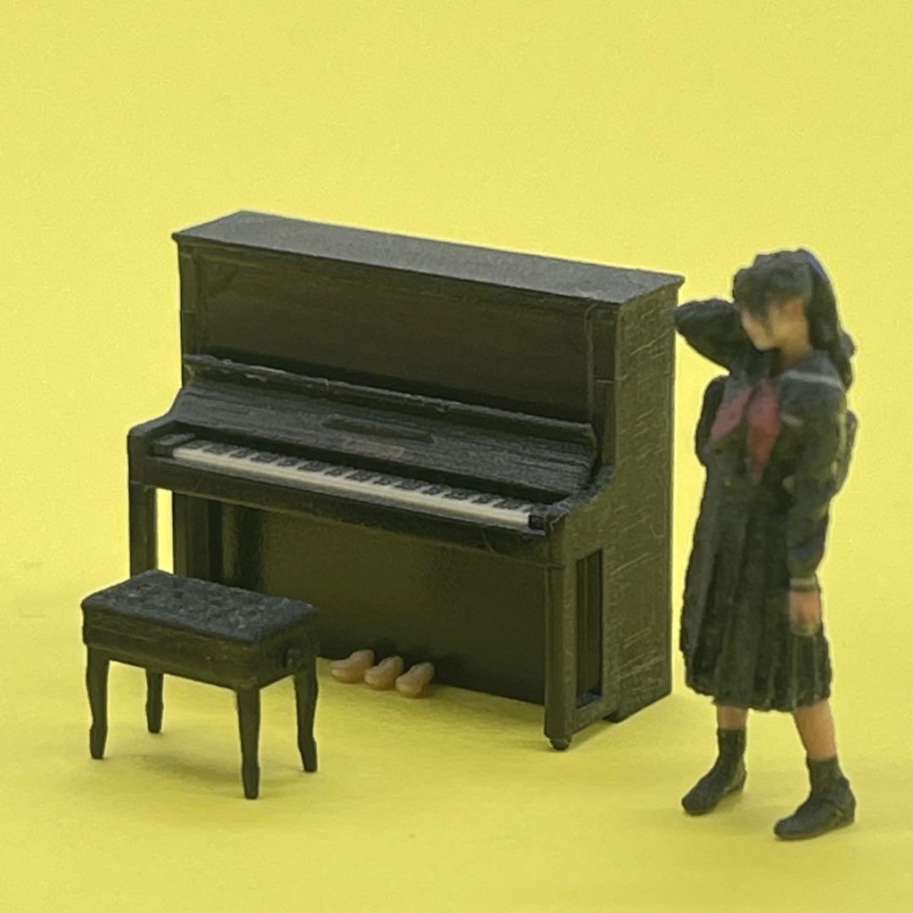 1/64 ピアノ 椅子付き ミニチュア フィギュアに アップライト ジオラマ 住宅模型 完成品 ドールハウスに ミニチュアイメージ