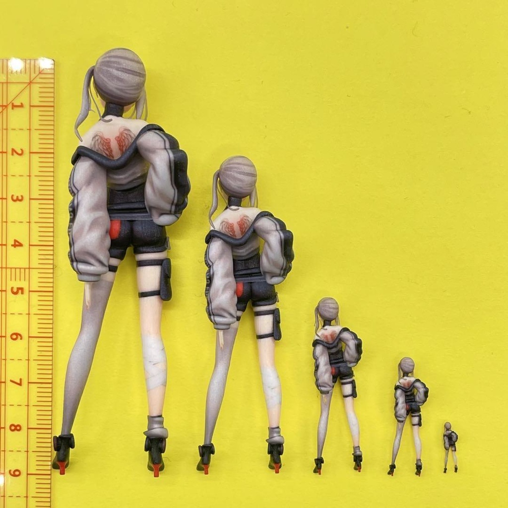 完成品 フィギュア5体 Q-JP-2 リアルフィギュア ミニカーに ドールハウスに ミニチュア 3D