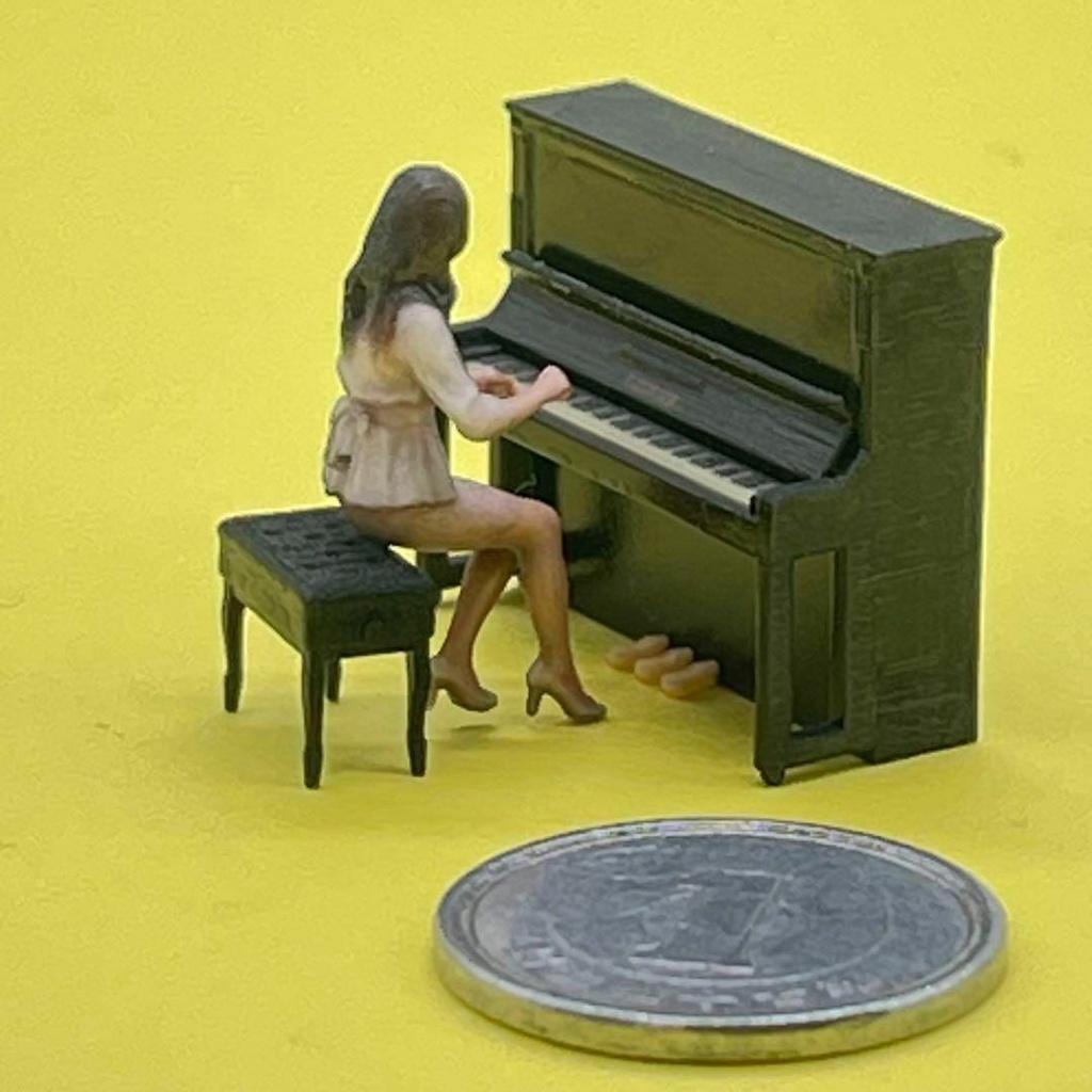 1/64 フィギュア+ピアノ+椅子 ミニチュア ジオラマ 住宅模型に ミニカーに ミニチュアイメージ 3D