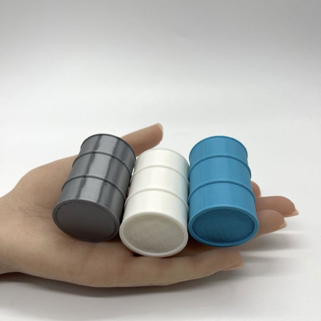 1/18 ドラム缶三個 ミニチュア 完成品 ドールハウスに ミニカーに ジオラマに ミニチュアイメージ