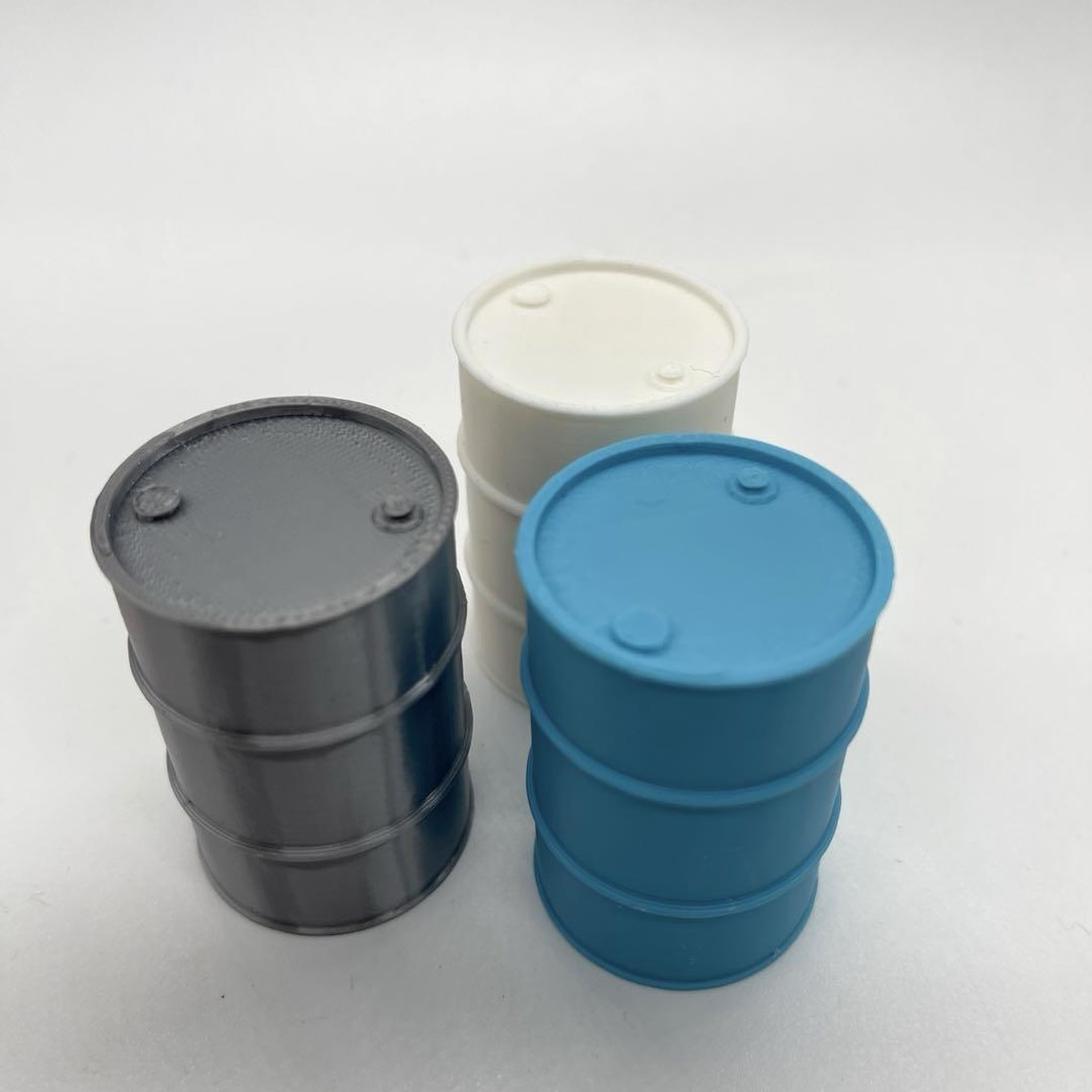 1/18 ドラム缶三個 ミニチュア 完成品 ドールハウスに ミニカーに ジオラマに ミニチュアイメージ