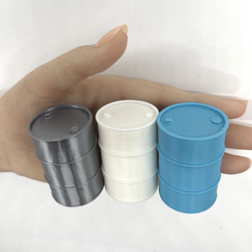 1/18 ドラム缶三個 ミニチュア 完成品 ドールハウスに ミニカーに ジオラマに ミニチュアイメージ