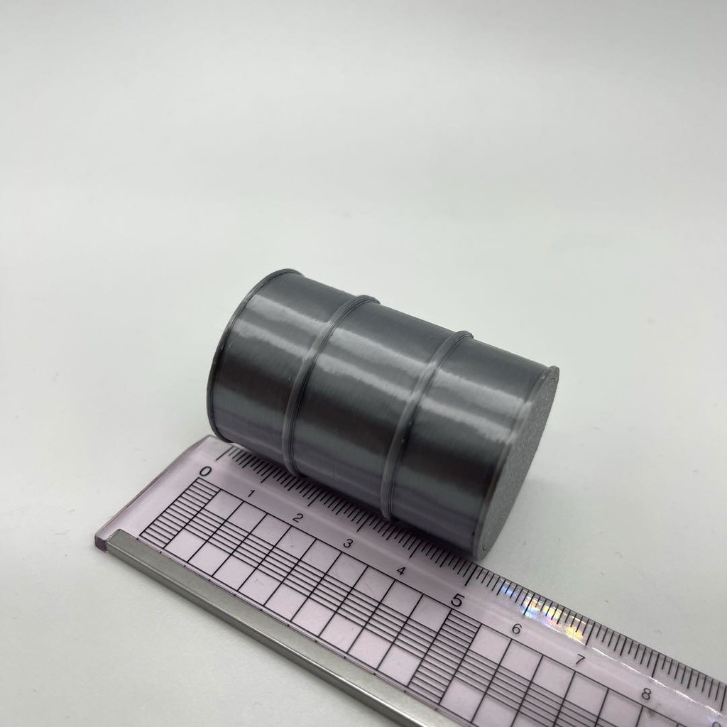 1/18 ドラム缶三個 ミニチュア 完成品 ドールハウスに ミニカーに ジオラマに ミニチュアイメージ