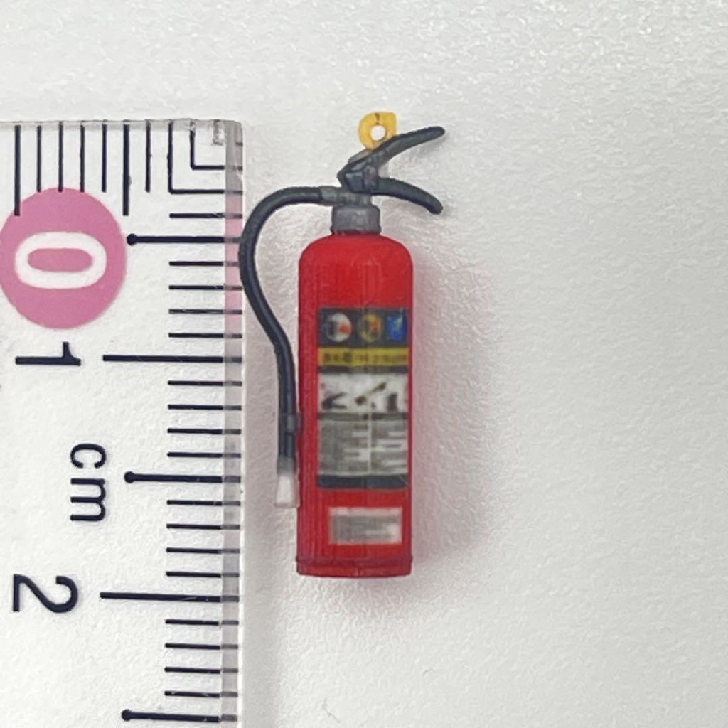 1/28 消火器 ミニチュア フィギュア ジオラマ ミニカーに ミニチュアイメージ 3Dプリンター 完成品