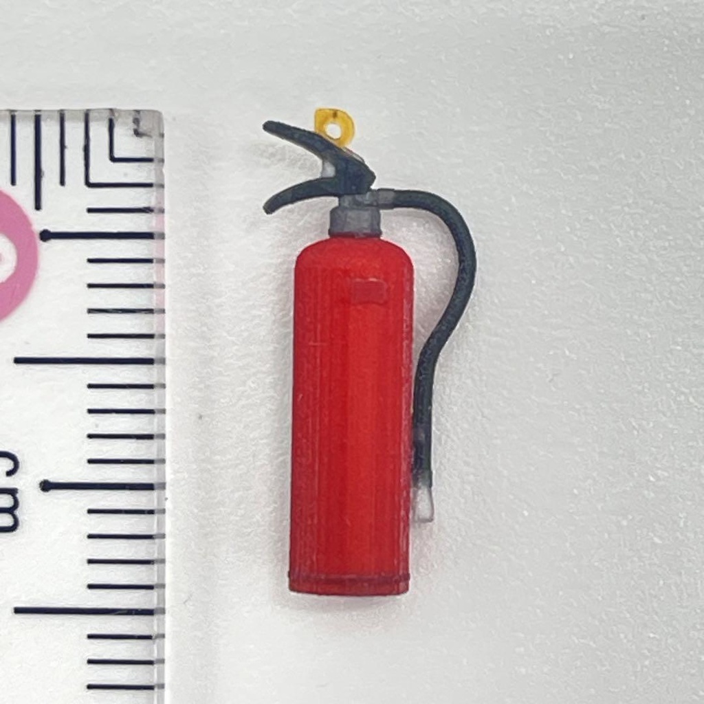 1/28 消火器 ミニチュア フィギュア ジオラマ ミニカーに ミニチュアイメージ 3Dプリンター 完成品