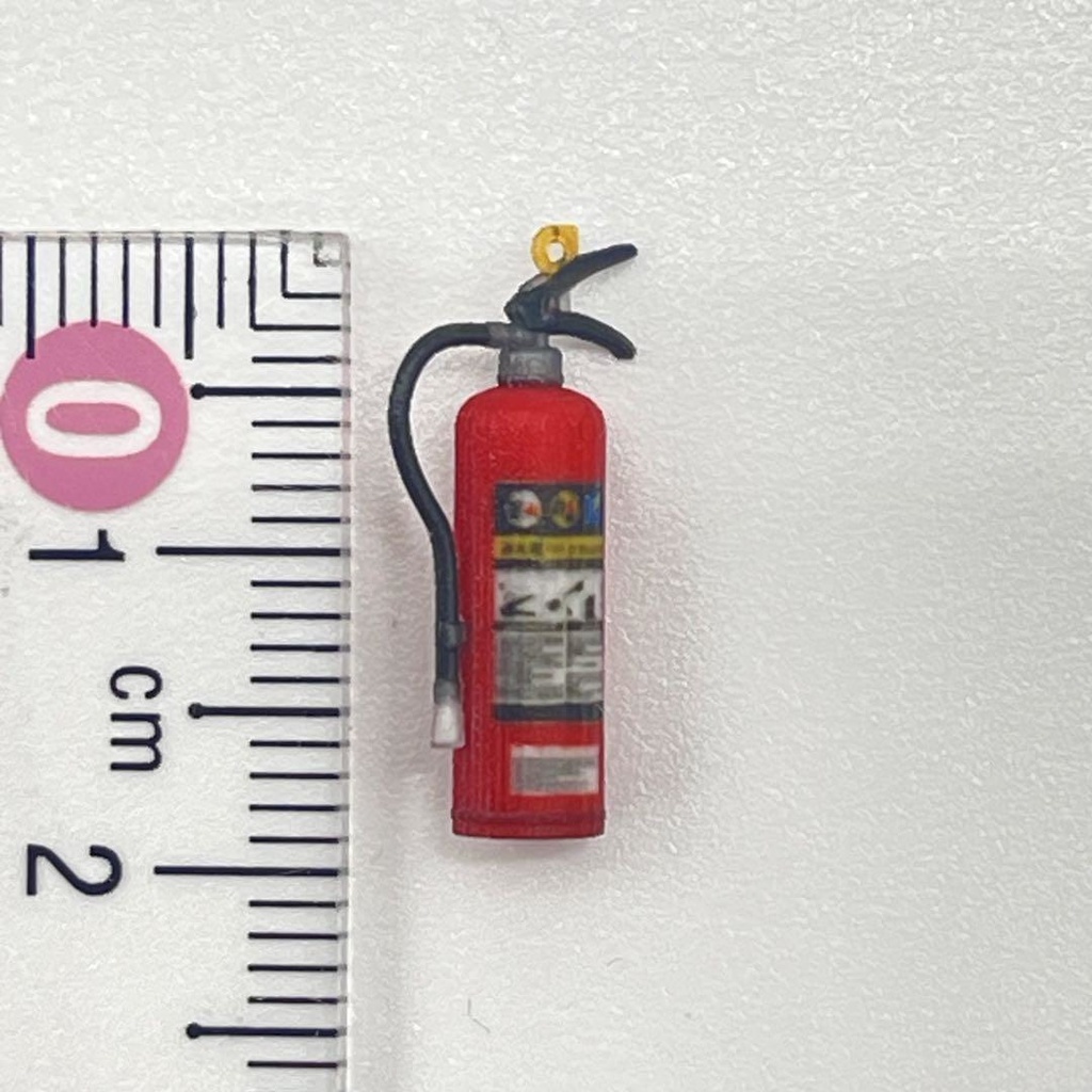 1/28 消火器 ミニチュア フィギュア ジオラマ ミニカーに ミニチュアイメージ 3Dプリンター 完成品