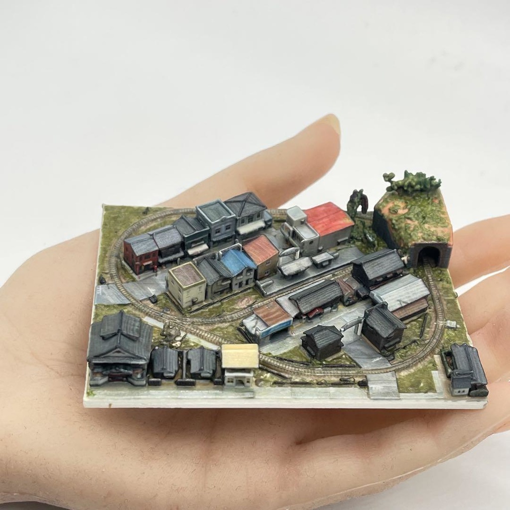 1/1060 ミニミニ　鉄道模型　　ジオラマ　レイアウト　ドールハウスに　昭和レトロ　３D 