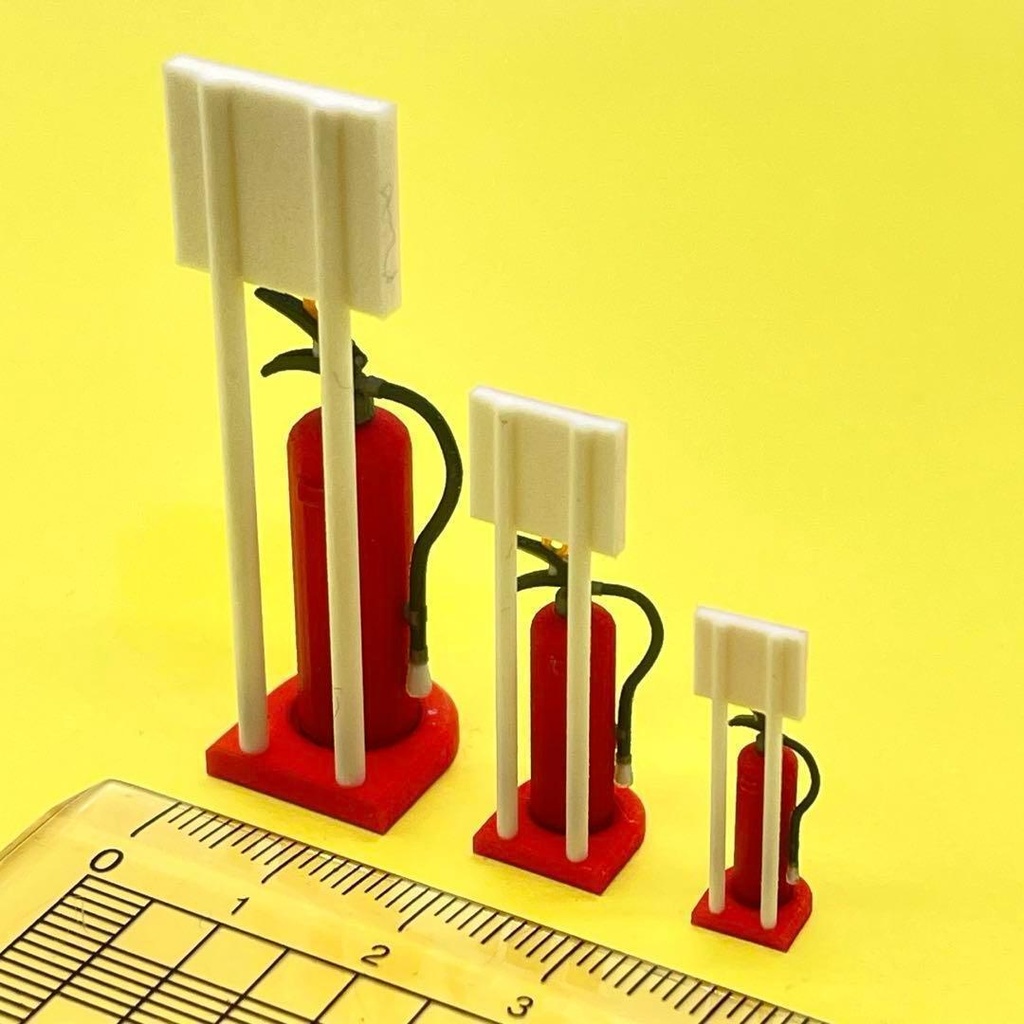 1/16 1/24 1/35 ミニチュア 消火器とスタンド ミニチュアイメージ ジオラマに ミニカーに 3D