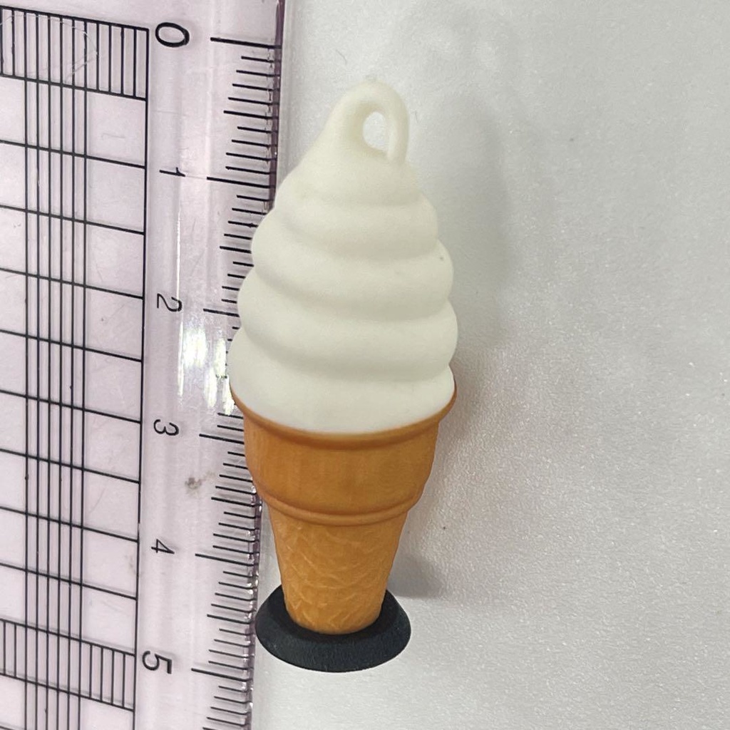 1/24 ソフトクリーム看板 ミニチュア フィギュアに ジオラマに ドールハウスに ミニチュアイメージ