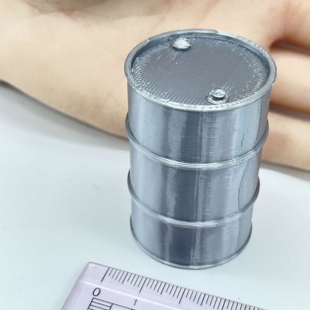 1/18 ミニチュア ドラム缶 シルバー ミニチュアイメージ ミニカーに ドールハウスに 完成品