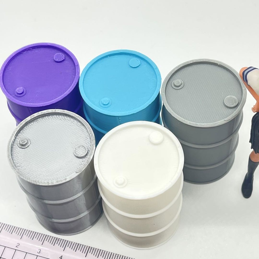 1/18 ミニチュア ドラム缶5個 ミニチュアイメージ 完成品 ドールハウスに ミニカーに ジオラマに 3D