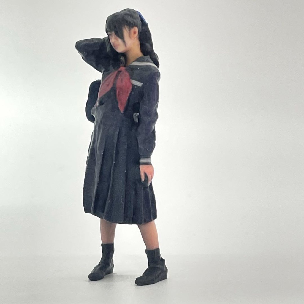 1/24 女子高生ポニーテール 台座無しタイプ フィギュア 完成品 リアルフィギュア ドールハウスに ジオラマに ミニカーに ミニチュアイメージ