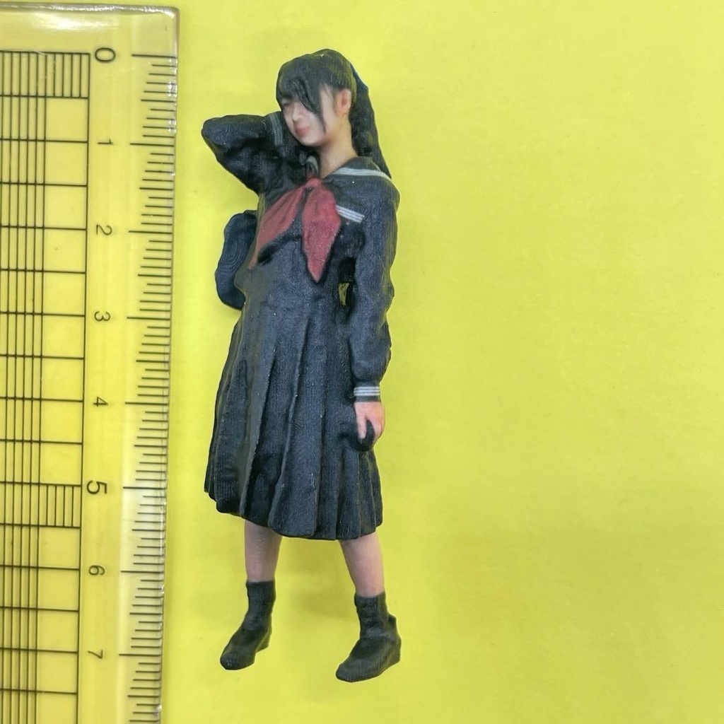 1/24 女子高生ポニーテール 台座無しタイプ フィギュア 完成品 リアルフィギュア ドールハウスに ジオラマに ミニカーに ミニチュアイメージ
