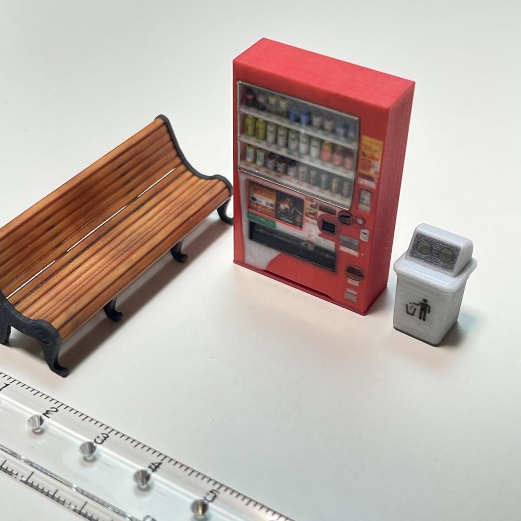 1/43 ミニチュア 自販機 空き缶入れ ベンチ 飲み物立体 立体自販機 ジオラマ ミニカーに 住宅模型 ミニチュアイメージ 3D