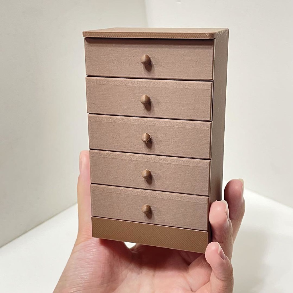 ミニチュア　取って付き　箪笥　たんす　タンス　家具　ドールハウスに　完成品　ミニチュアイメージ　フィギュアに　リカちゃんに