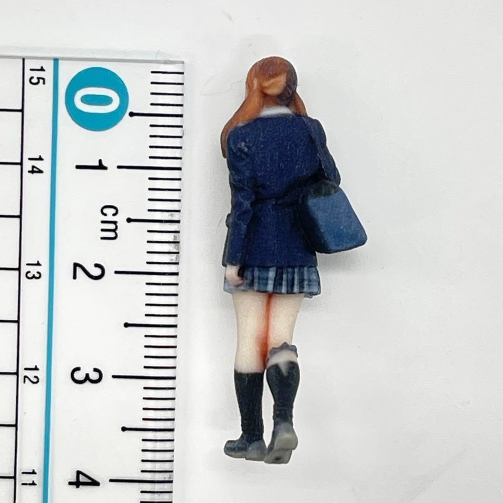 1/43 3DA-X-PT-008 女子高生 フィギュア 1/64より大 ミニチュアイメージ リアルフィギュア 3Dフィギュア ジオラマ ミニカーに ミニチュア
