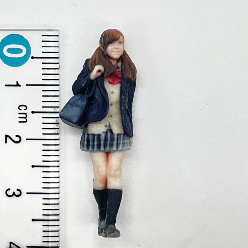 1/43 3DA-X-PT-008 女子高生 フィギュア 1/64より大 ミニチュアイメージ リアルフィギュア 3Dフィギュア ジオラマ ミニカーに ミニチュア