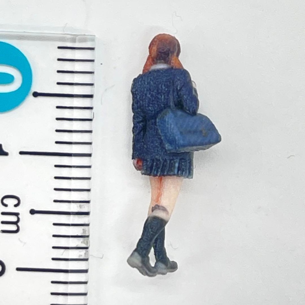 HOゲージ 3DA-X-PT-008 女子高生 フィギュア 3Dフィギュア ミニチュア ジオラマ 鉄道模型に ミニチュアイメージ 完成品