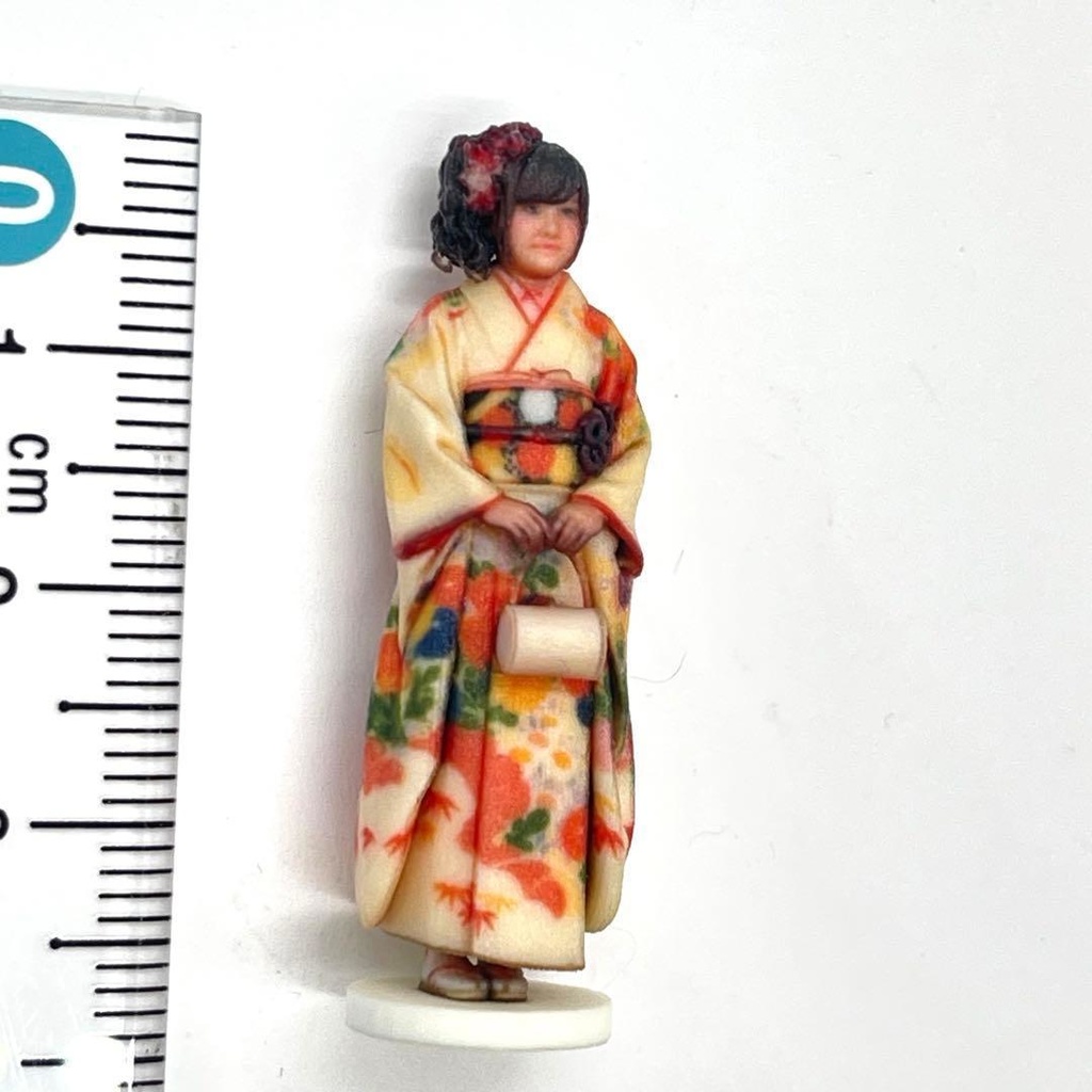 1/43 フィギュア 3DA-X-PT-006 振袖 成人式 着物 フィギュア 完成品 ジオラマ ミニカーに 台付きタイプ ミニチュア