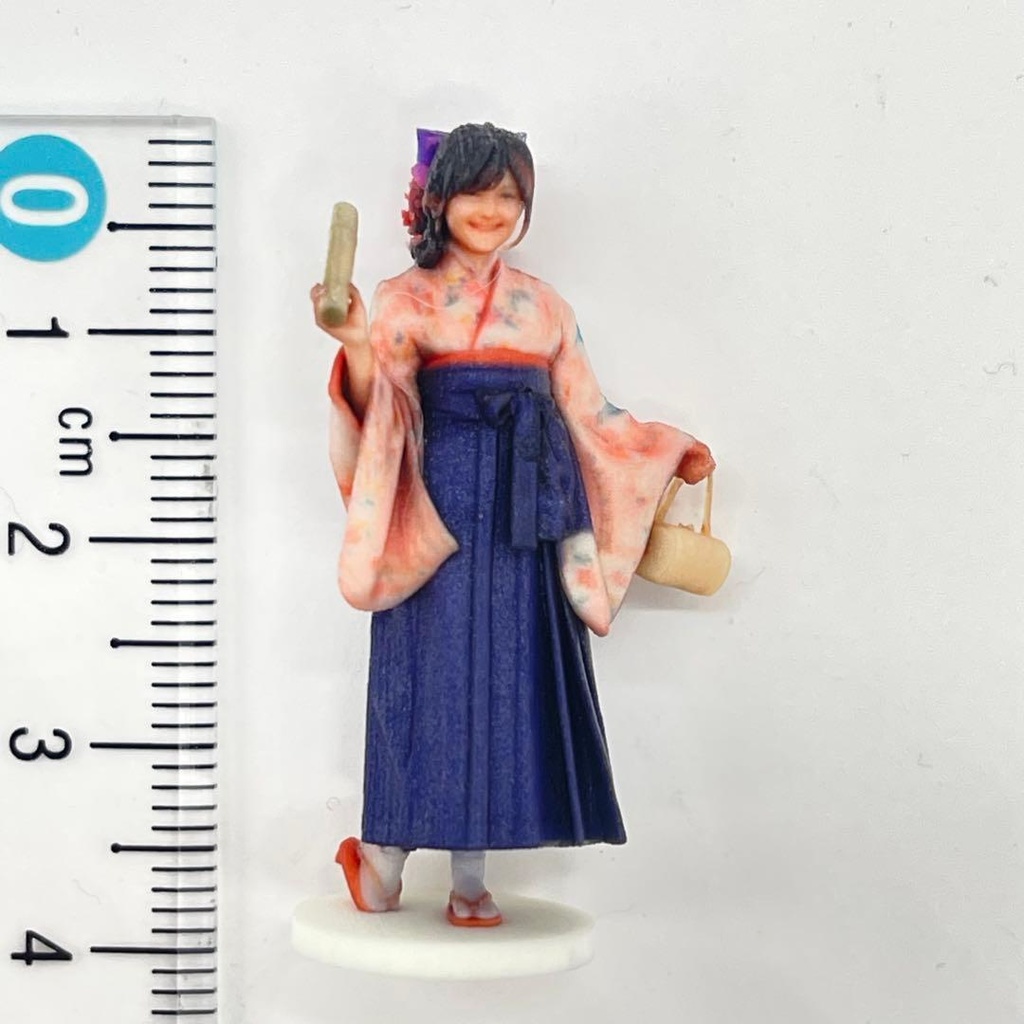 1/43 3DA-X-PT-005 台付き フィギュア 3Dフィギュア ミニチュア リアルフィギュア 完成品 ミニチュアイメージ 袴 卒業式 着物 和服