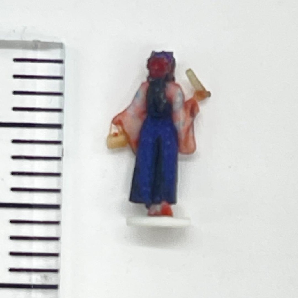 Nゲージ 1/150 3DA-X-PT-005 はかま 卒業式 袴 フィギュア リアルフィギュア 3Dフィギュア ミニチュア 3Dフィギュア 鉄道模型 ジオラマ レイアウト 台座付き 台付き 着物 和服