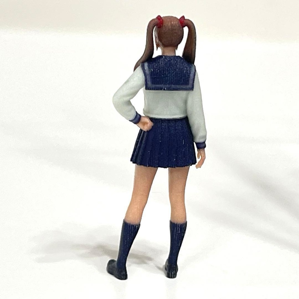 1/64 フィギュア セーラー服 リアルフィギュア ミニチュアイメージ ミニカーに 完成品