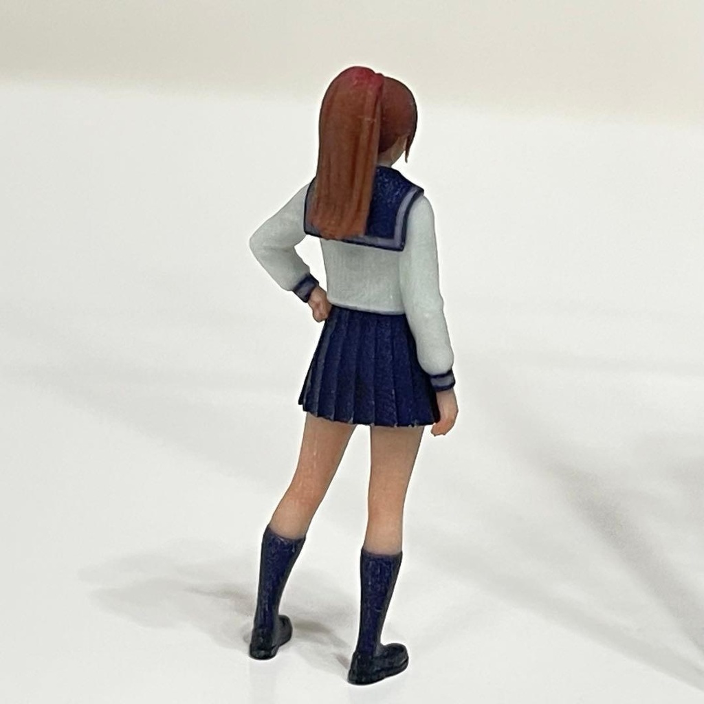 1/64 フィギュア セーラー服 リアルフィギュア ミニチュアイメージ ミニカーに 完成品