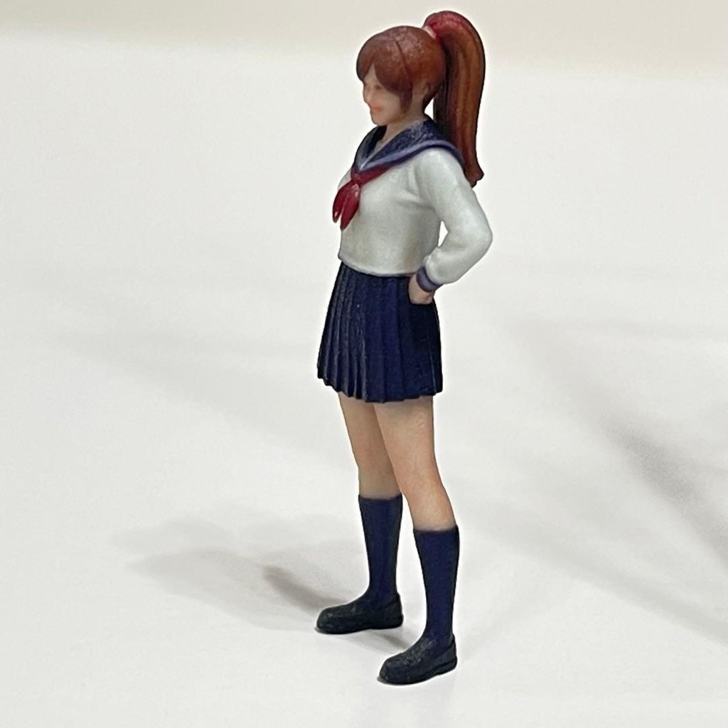 1/64 フィギュア セーラー服 リアルフィギュア ミニチュアイメージ ミニカーに 完成品