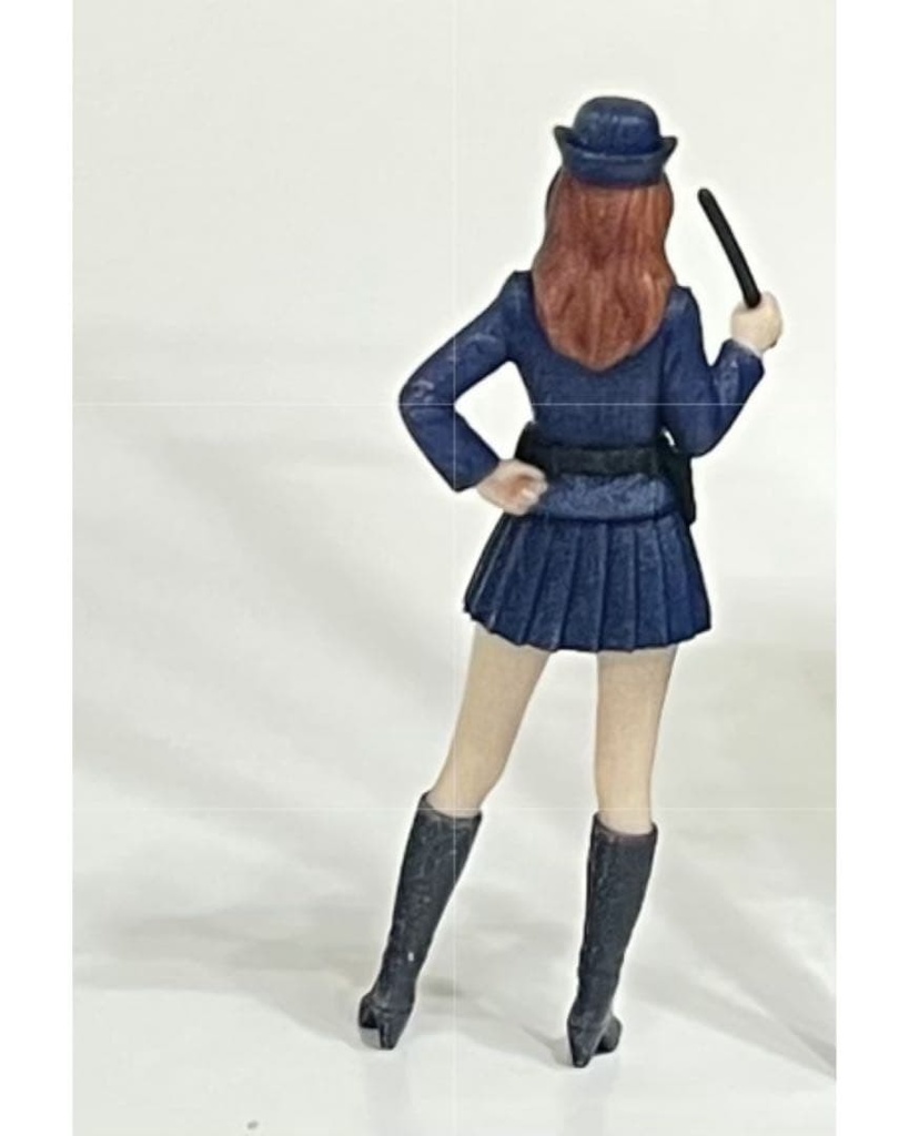 1/64 フィギュア 婦人警官 リアルフィギュア ミニチュアイメージ ミニカーに 完成品