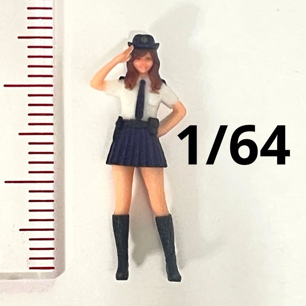 1/64 フィギュア 婦人警官 リアルフィギュア ミニチュアイメージ ミニカーに 完成品