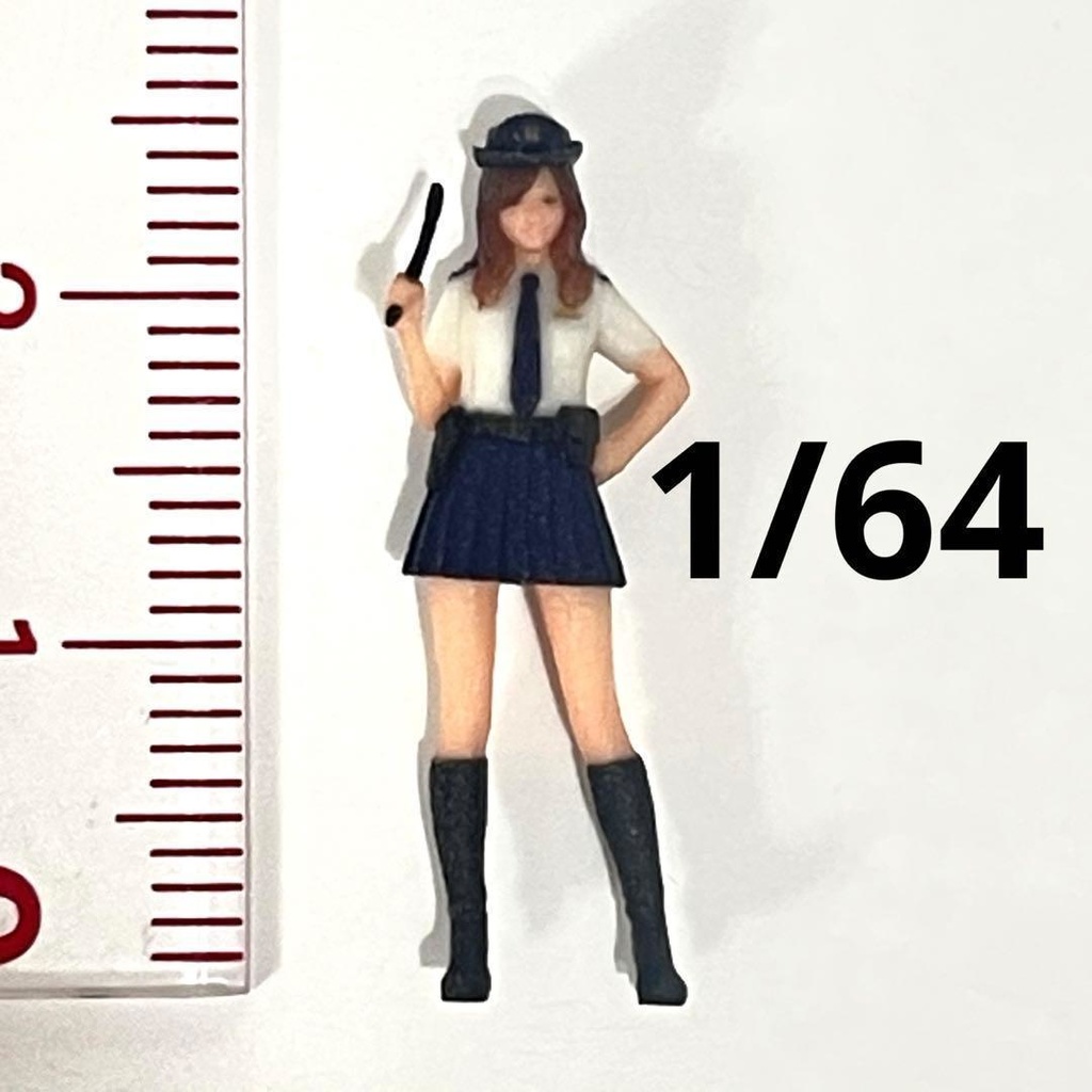 1/64 フィギュア 婦人警官 半袖 リアルフィギュア ミニチュアイメージ ミニカーに 完成品