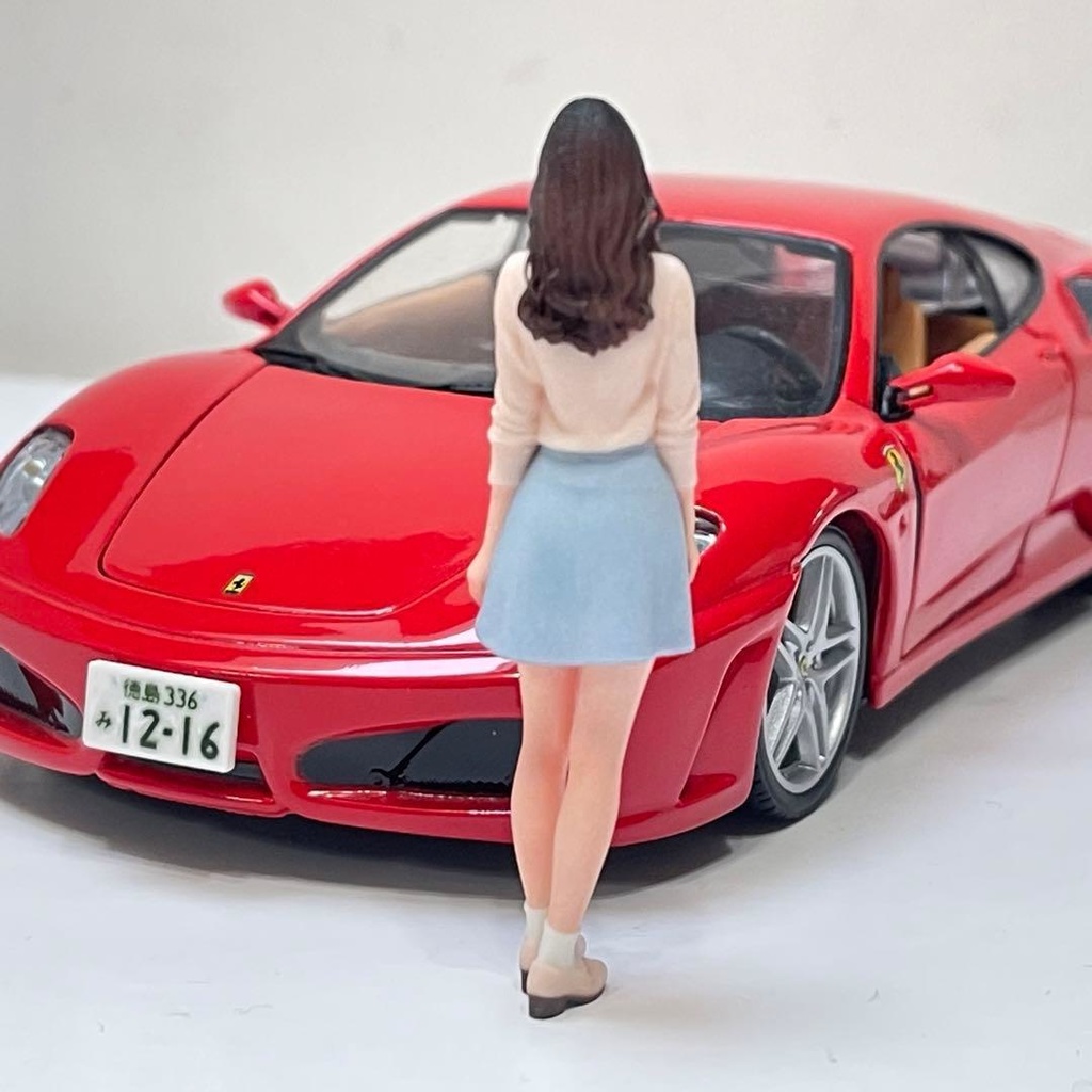1/24 フィギュア スカート リアルフィギュア ミニチュアイメージ ミニカーに 完成品