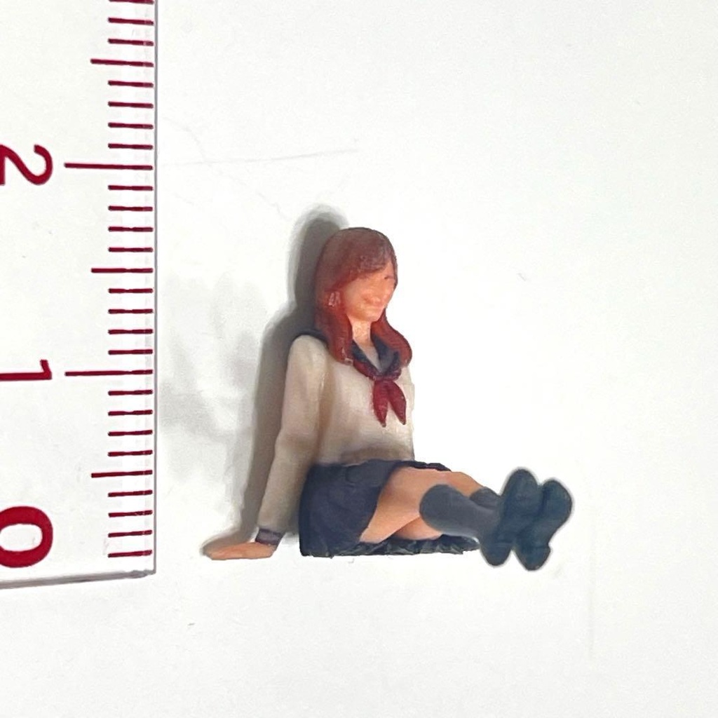 1/43 フィギュア セーラー服 足伸ばし JK リアルフィギュア ミニチュアイメージ 完成品
