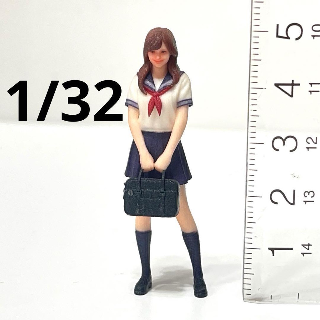 1/32　フィギュア　JK　セーラー服　カバン　リアルフィギュア　ミニチュアイメージ　完成品