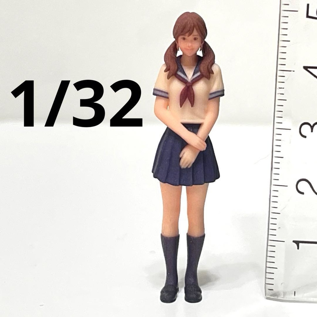 1/32 セーラー服 半袖 リアルフィギュア ミニチュアイメージ 完成品