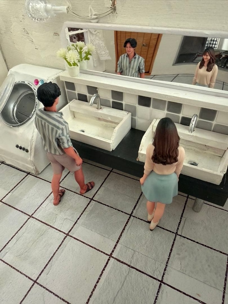 1/18 フィギュア二体 リアルフィギュア 完成品 塗装済み完成品 ミニチュアイメージ ジオラマ ミニカー ドールハウスに