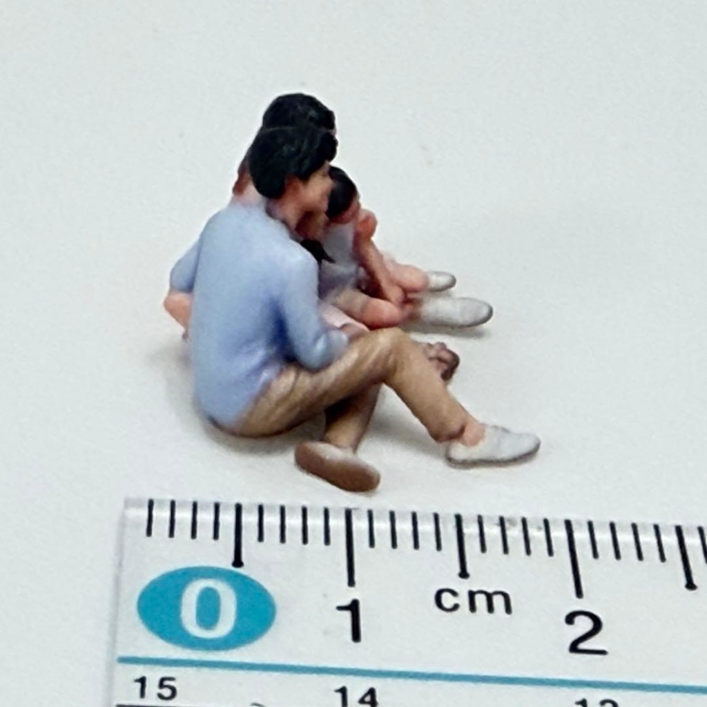 1/64 家族 フィギュア リアルフィギュア 完成品 塗装済み完成品 トミカに ミニカーに ミニチュアイメージ 3D 住宅模型