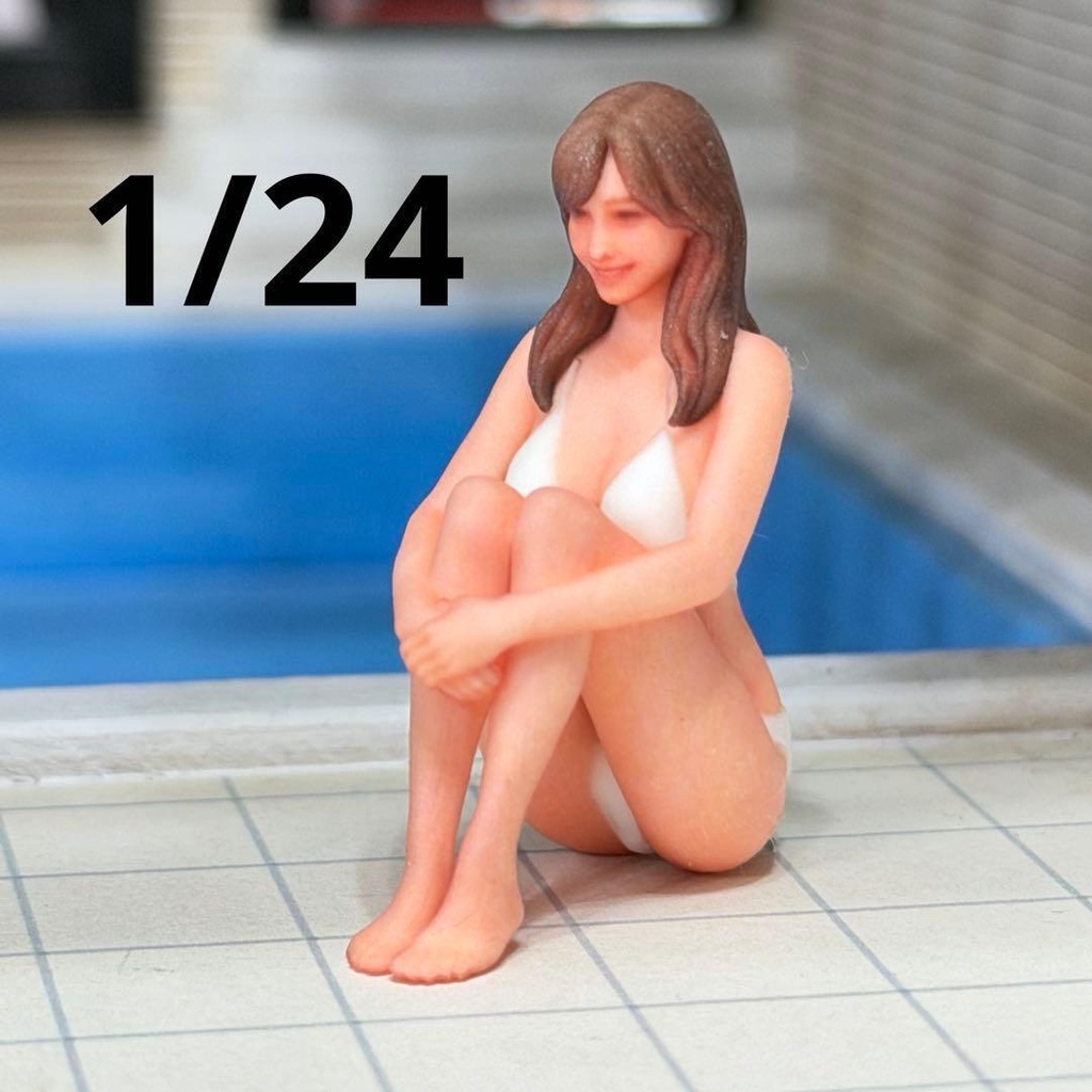 1/24 フィギュア　水着　ビキニ　リアルフィギュア　３Dフィギュア　ミニチュアイメージ　ドールハウスに　ジオラマに　ミニカーに