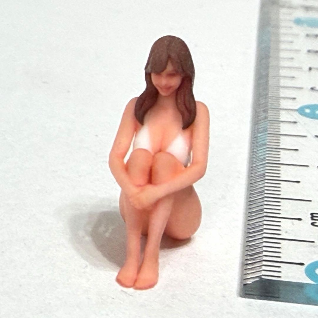 1/43 フィギュア ビキニ 水着 ミニチュア リアルフィギュア ミニチュアイメージ ジオラマ ミニカー 住宅模型に