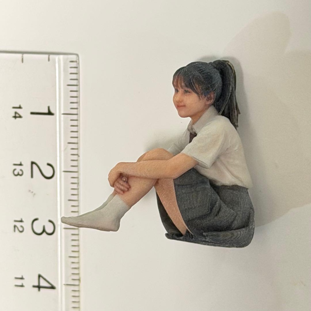 1/24 3996 フィギュア 女子高生 完成品 ミニチュア リアルフィギュア ミニチュアイメージ 3Dフィギュア ミニカー ドールハウス ジオラマに