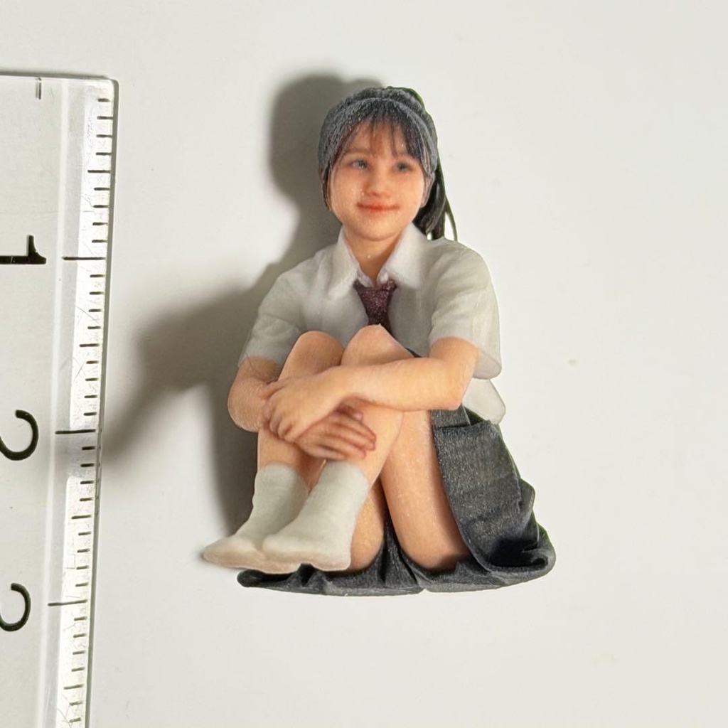 1/24 3996 フィギュア 女子高生 完成品 ミニチュア リアルフィギュア ミニチュアイメージ 3Dフィギュア ミニカー ドールハウス ジオラマに