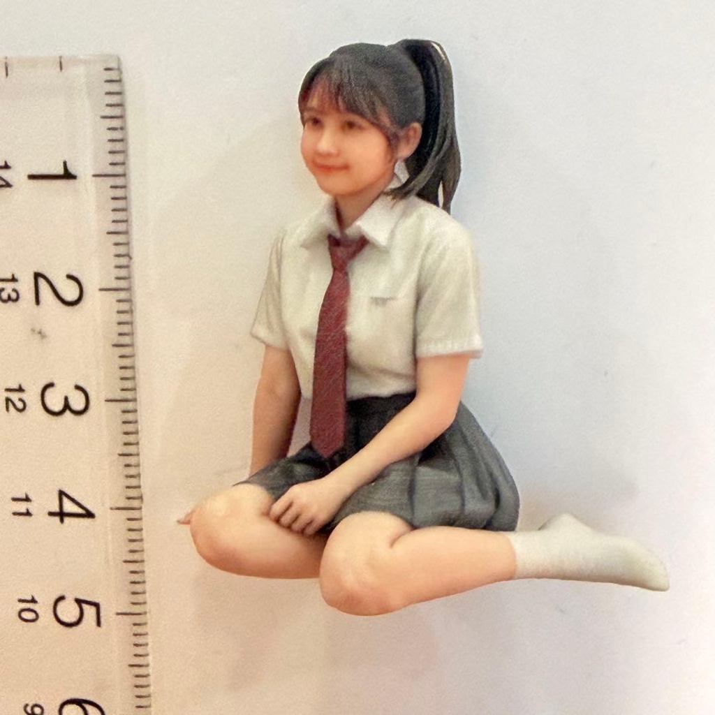 1/18 3997 フィギュア 女子高生 お姉さん座り 完成品 リアルフィギュア 3Dフィギュア ミニチュアイメージ ミニカー ジオラマ ドールハウスに 精密