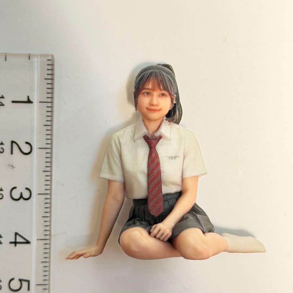 1/18 3997 フィギュア 女子高生 お姉さん座り 完成品 リアルフィギュア 3Dフィギュア ミニチュアイメージ ミニカー ジオラマ ドールハウスに 精密