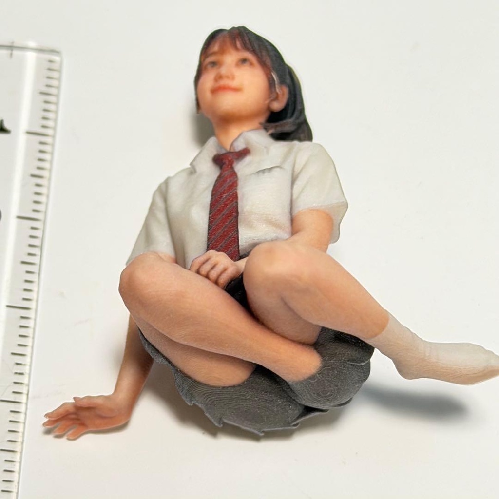 1/18 3997 フィギュア 女子高生 お姉さん座り 完成品 リアルフィギュア 3Dフィギュア ミニチュアイメージ ミニカー ジオラマ ドールハウスに 精密